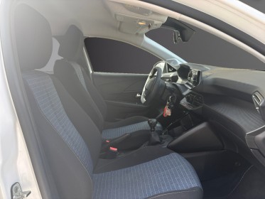 Peugeot 208 bluehdi 100 ss bvm6 like occasion simplicicar lyon nord simplicicar simplicibike france