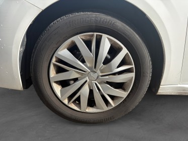 Peugeot 208 bluehdi 100 ss bvm6 like occasion simplicicar lyon nord simplicicar simplicibike france