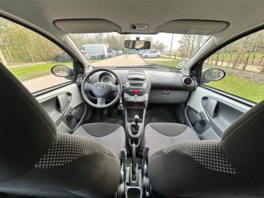 Toyota aygo 1.0 vvt-i connect occasion simplicicar vaucresson simplicicar simplicibike france