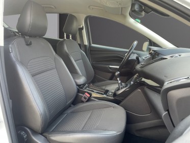 Ford kuga 1.5 ecoboost 120 ss 4x2 bvm6 titanium  distribution faite , garantie 12 mois occasion simplicicar lyon nord...