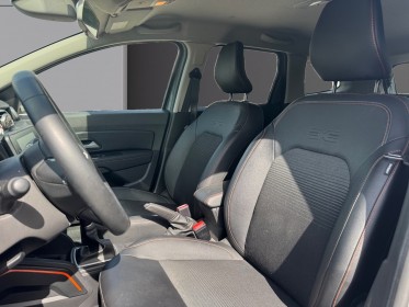 Dacia duster tce 150 4x2 edc extreme caméra 360° gris nardo garantie 12 mois occasion simplicicar perpignan  simplicicar...