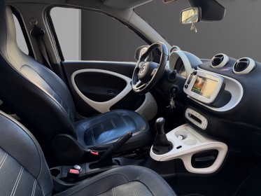 Smart forfour 1.0 71 ch ss prime/ camera de recul / toit panoramique / suivi complet occasion paris 17ème (75)(porte...