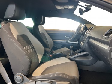 Volkswagen scirocco 1.4 tsi 122cv bvm6 suivi complet dispo - sieges chauffants - bi-xenon - jantes 19 occasion simplicicar...