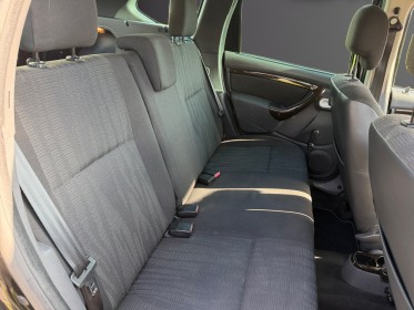 Dacia duster 1.6 16v 105 4x4 lauréate garantie 12 mois 2eme main occasion abbeville simplicicar simplicibike france