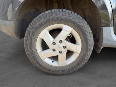 Dacia duster 1.6 16v 105 4x4 lauréate garantie 12 mois 2eme main occasion abbeville simplicicar simplicibike france