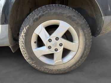 Dacia duster 1.6 16v 105 4x4 lauréate garantie 12 mois 2eme main occasion abbeville simplicicar simplicibike france