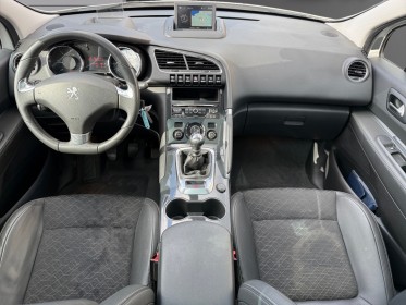 Peugeot 3008 1.6 hdi 115ch fap bvm6 allure - radar de recul - courroie de distribution changée - toit panoramique occasion...