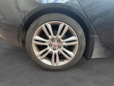 Jaguar xe xe 2.0 d - 180 ch bva prestige bien entretenu caméra de recul très bon état garantie 12 mois occasion...