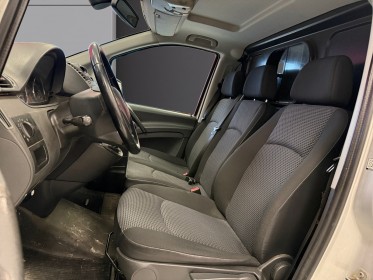 Mercedes vito fourgon 116 cdi 2.8t compact occasion simplicicar amiens  simplicicar simplicibike france
