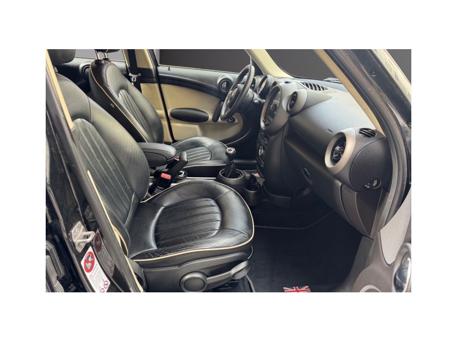 MINI d'occasion COUNTRYMAN ONE 98 GETAWAY de 2012 Paris 15 (75)﻿