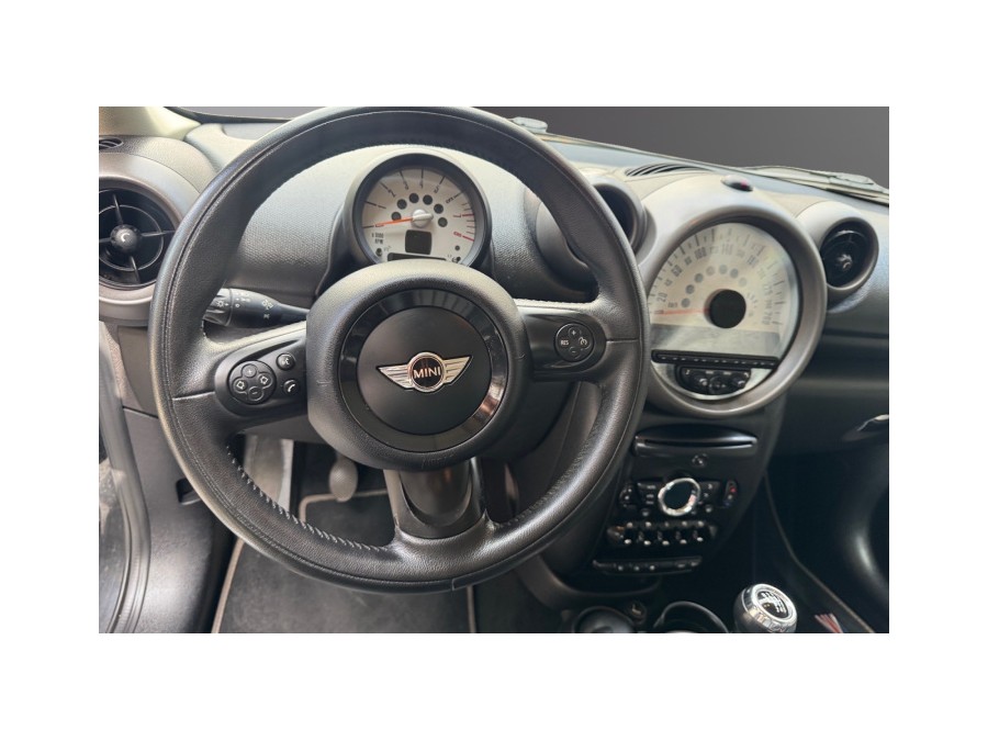 MINI d'occasion COUNTRYMAN ONE 98 GETAWAY de 2012 Paris 15 (75)﻿