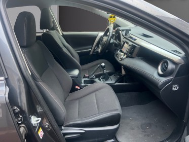 Toyota rav4 124 d-4d 2wd life camera de recul bon état garantie 12 mois occasion simplicicar le raincy simplicicar...