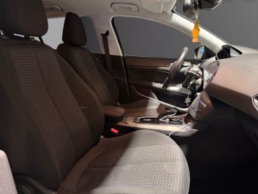 Peugeot 308 puretech 130ch ss eat8 style carplay phares et essui-glaces automatiques garantie 12 mois occasion simplicicar...