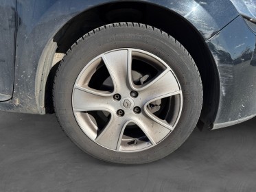 Renault clio iv estate clio  iv tce 120 energy intens edc - garantie 12 mois occasion simplicicar rouen simplicicar...