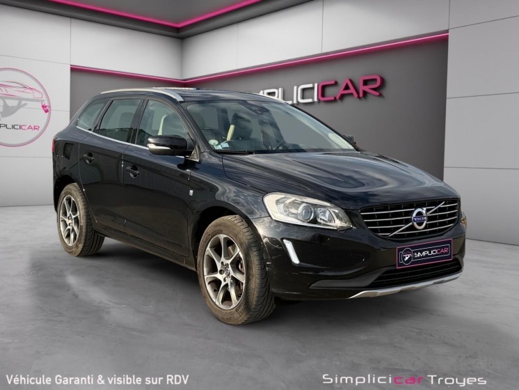 Volvo xc60 d4 181 ocean race edition attelage toit ouvrant sièges avants chauffants garantie 12 mois occasion barberey...