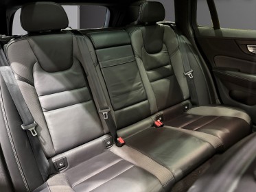 Volvo v60 t8 twin engine r - design - toit ouvrant - entretien constructeur - garantie 12 mois occasion simplicicar lyon...