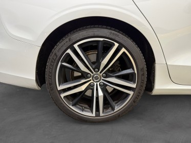 Volvo v60 t8 twin engine r - design - toit ouvrant - entretien constructeur - garantie 12 mois occasion simplicicar lyon...
