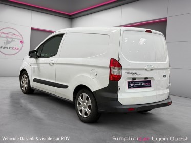 Ford transit courier 1,5 tdci ecoblue trend / aménagement amovible garantie 12 mois occasion simplicicar lyon ouest...