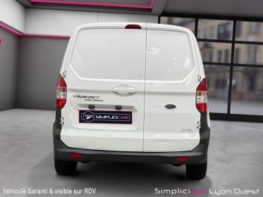 Ford transit courier 1,5 tdci ecoblue trend / aménagement amovible garantie 12 mois occasion simplicicar lyon ouest...