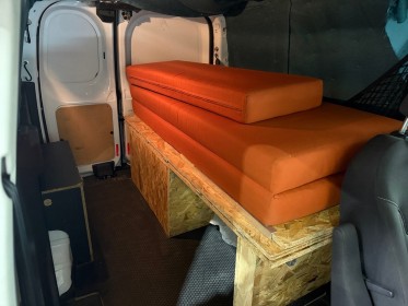 Ford transit courier 1,5 tdci ecoblue trend / aménagement amovible garantie 12 mois occasion simplicicar lyon ouest...