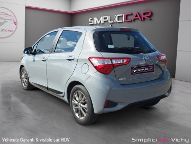 Toyota yaris hybride rc18 1.5l 100 ch dynamic confort plus 1ère main full entretien toyota garantie constructeur camera...