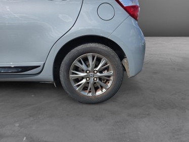 Toyota yaris hybride rc18 1.5l 100 ch dynamic confort plus 1ère main full entretien toyota garantie constructeur camera...