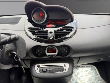 Renault twingo ii 1.2 lev 16v 75 eco2 intens bluetooth regulateur de vitesse garantie 12 mois occasion simplicicar lunel...