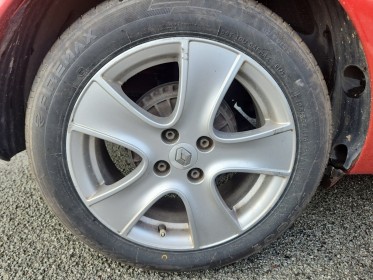 Renault clio iv business dci 90 energy eco2 business 90g  radar recul  ecran tactile  garantie 12 mois occasion simplicicar...