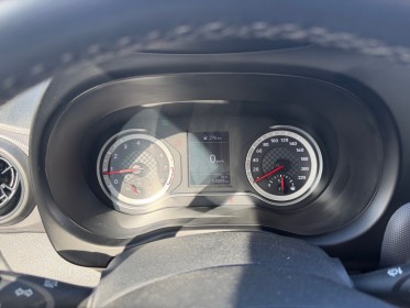 Hyundai i10 1.0 67 eco intuitive clim garantie constructeur occasion simplicicar labarthe simplicicar simplicibike france