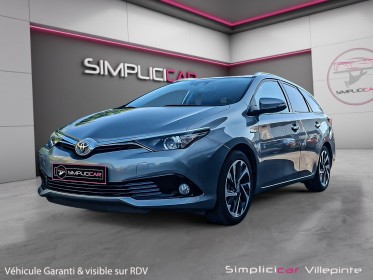 Toyota auris touring sports pro my17 hybride pro 136h design 1 er main garantie 12 mois occasion simplicicar villepinte...