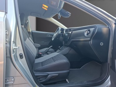 Toyota auris touring sports pro my17 hybride pro 136h design 1 er main garantie 12 mois occasion simplicicar villepinte...