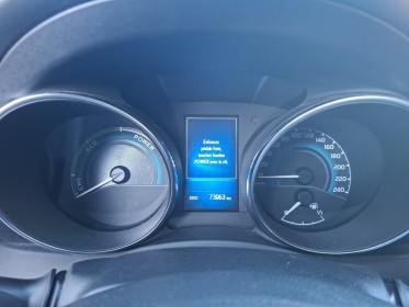 Toyota auris touring sports pro my17 hybride pro 136h design 1 er main garantie 12 mois occasion simplicicar villepinte...