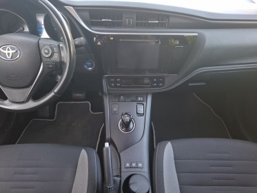Toyota auris touring sports pro my17 hybride pro 136h design 1 er main garantie 12 mois occasion simplicicar villepinte...