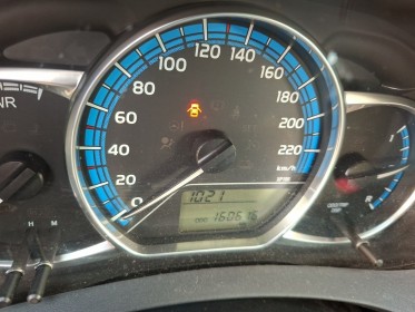 Toyota yaris hybride 100h hybrid attitude garantie 12 mois occasion simplicicar villepinte simplicicar simplicibike france