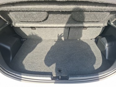 Toyota yaris hybride 100h hybrid attitude garantie 12 mois occasion simplicicar villepinte simplicicar simplicibike france