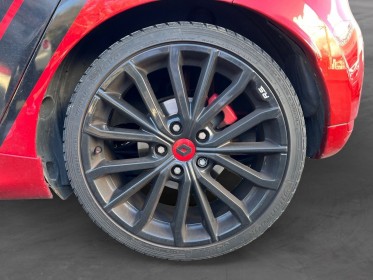 Renault clio iv 1.6 turbo 220 edc rs trophy occasion simplicicar toulon ouest simplicicar simplicibike france