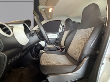 Renault twingo iii 1.0 sce 70 eco2 life garantie 12 mois occasion simplicicar brive la gaillarde  simplicicar simplicibike...