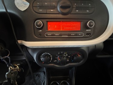 Renault twingo iii 1.0 sce 70 eco2 life garantie 12 mois occasion simplicicar brive la gaillarde  simplicicar simplicibike...