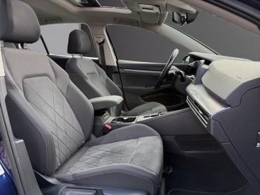 Volkswagen golf viii 1.5 etsi opf 150 style dsg7 toit panoramique applecarplay camera de recul siège electrique massant......