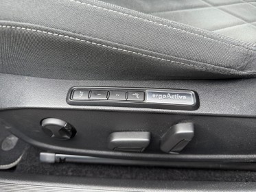 Volkswagen golf viii 1.5 etsi opf 150 style dsg7 toit panoramique applecarplay camera de recul siège electrique massant......