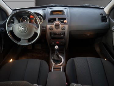 Renault megane ii coupe 2.0 16v dynamique toit ouvrant garantie 12 mois occasion simplicicar frejus  simplicicar simplicibike...