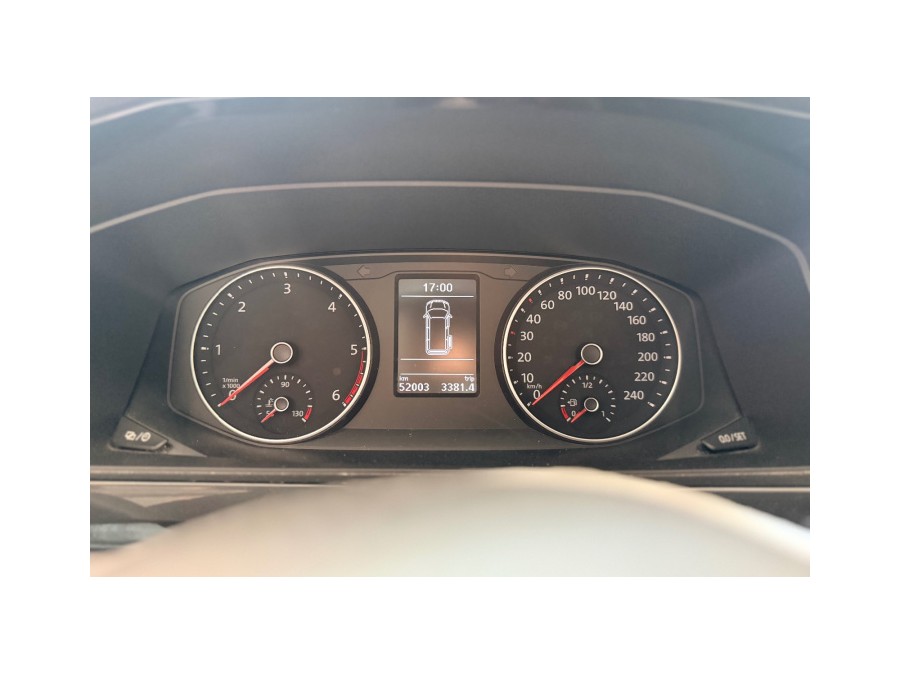 VOLKSWAGEN d'occasion TRANSPORTER MULTIVAN CONFORTLINE LONG 2.0 TDI