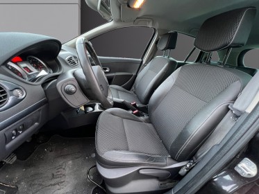 Renault clio estate iii tce 100 eco2 exception garantie 12 mois occasion simplicicar toulon ouest simplicicar simplicibike...