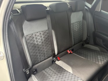 Volkswagen polo 1.0 tsi 95 ss dsg7 r-line  siege chauffant/to/cokpit pro/grand ecran occasion simplicicar lyon nord...