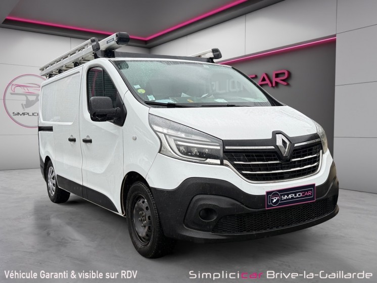 Renault trafic fourgon gn l1h1 1200 kg dci 145 energy edc confort tva recuperable garantie 12 mois occasion simplicicar brive...