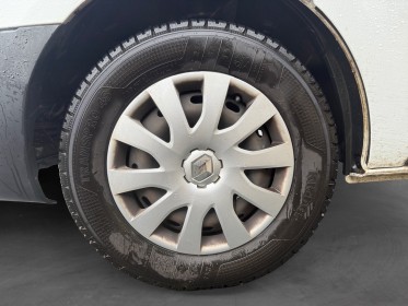 Renault trafic fourgon gn l1h1 1200 kg dci 145 energy edc confort tva recuperable garantie 12 mois occasion simplicicar brive...