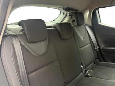 Renault clio iv business dci 75 energy business / distribution a jour occasion simplicicar st-maximin simplicicar...