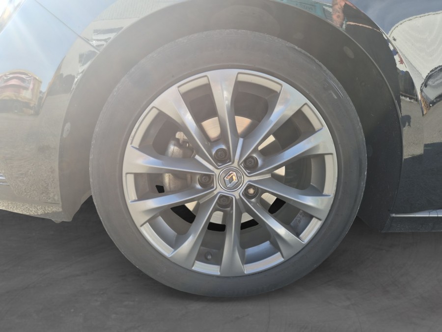 RENAULT d'occasion MEGANE TCE 130 LIMITED de 2017 Frejus (83)﻿