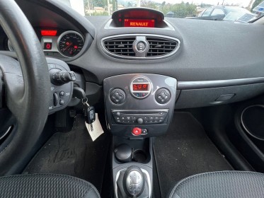 Renault clio estate iii tce 100 eco2 exception distribution ok garantie 12 mois occasion simplicicar toulon ouest simplicicar...