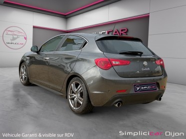 Alfa romeo giulietta 2.0 jtdm 150 ch ss trofeo toit ouvrant 2ème main garantie 12 mois occasion simplicicar dijon...